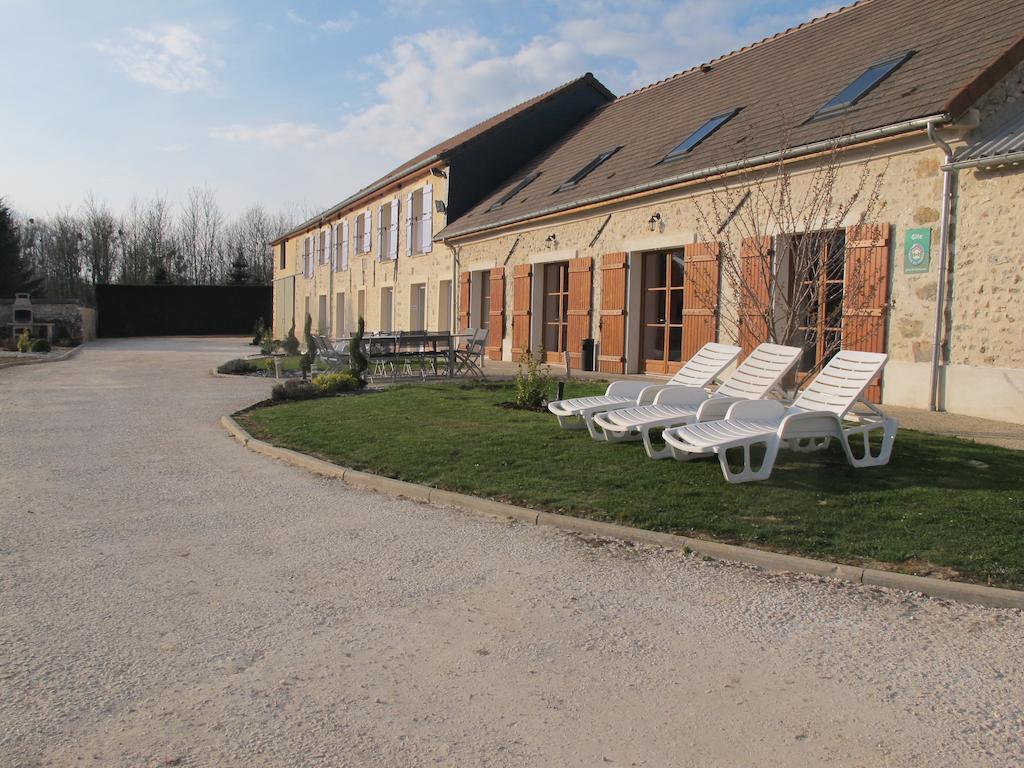 Au Domelia Provinois Hotel Cerneux Exterior foto